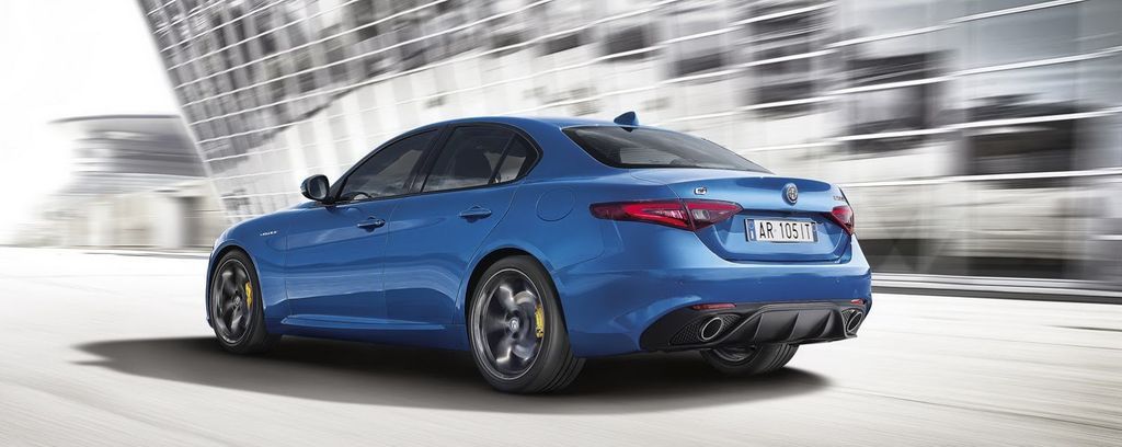Alfa Romeo Giulia Veloce mới có giá khởi điểm chỉ từ 1,07 tỷ VNĐ tại Anh