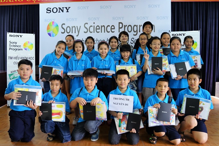 Tìm hiểu khoa học cùng Sony: “Xưởng chế tạo” lưu động dành cho các kỹ sư nhí