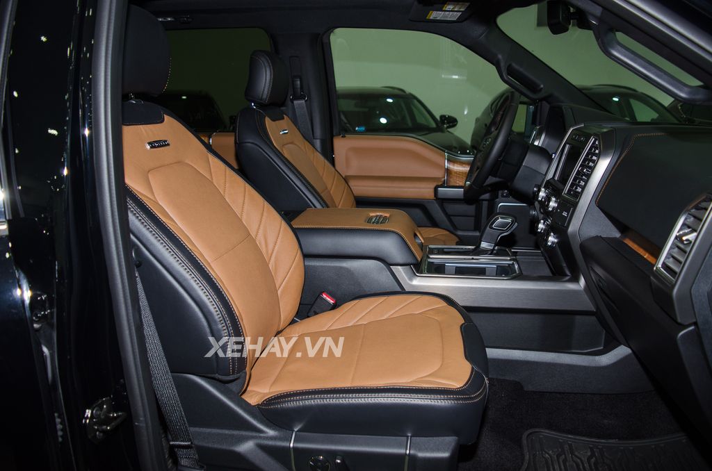 Chi tiết Ford - F150 Limited 2017 sử dụng hộp số 10 cấp mới về Việt Nam