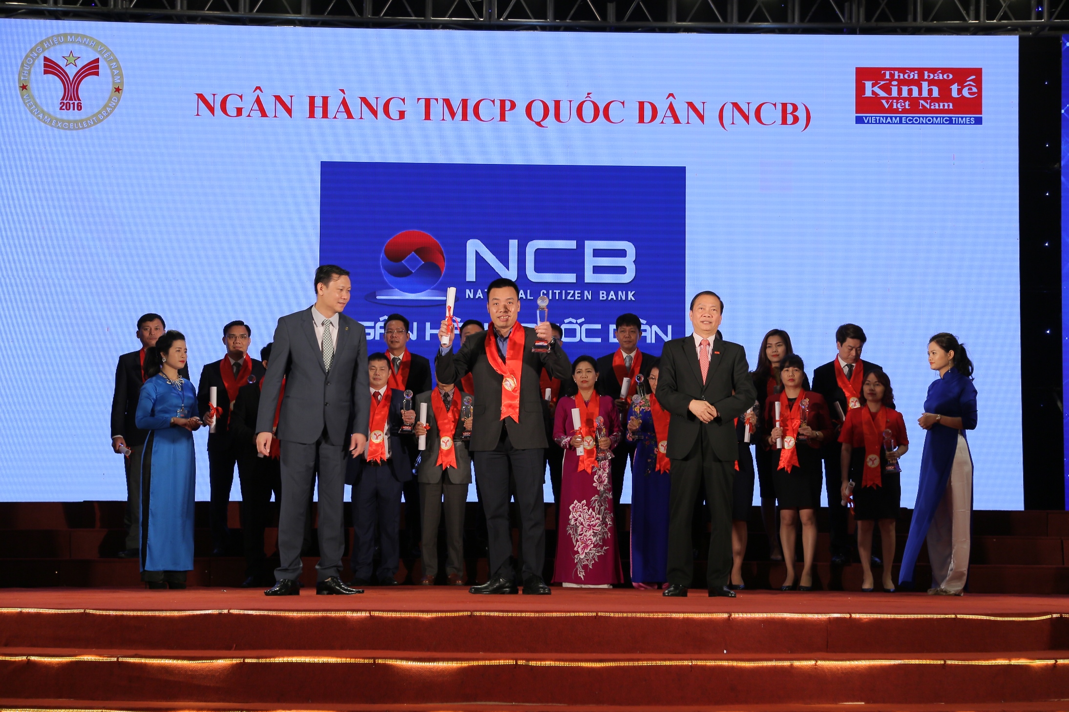 NCB tiếp tục nhận danh hiệu Thương hiệu mạnh Việt Nam