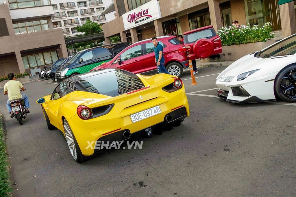 C­ường Đô La bất ngờ bổ sung Ferrari 488 GTB màu vàng vào dàn 