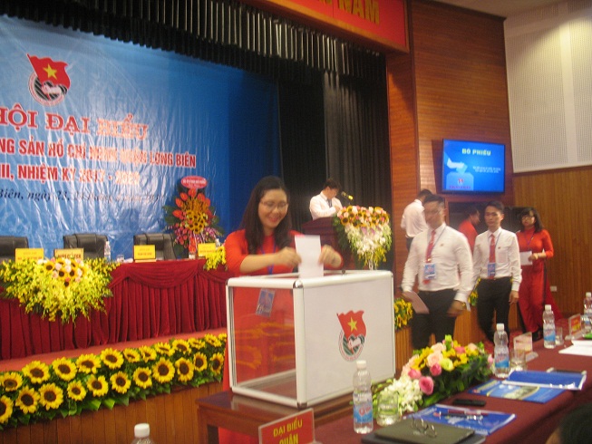 31 đồng chí được bầu vào Ban chấp hành Đoàn Thanh niên quận Long Biên nhiệm kỳ 2017 - 2022