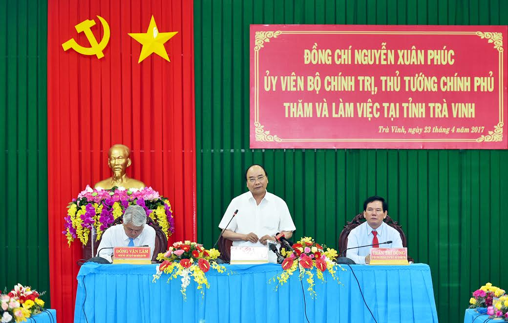 Thủ tướng Nguyễn Xuân Phúc làm việc với lãnh đạo tỉnh Trà Vinh