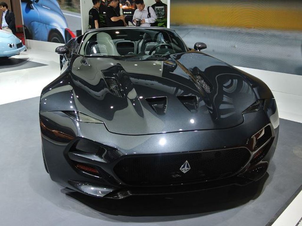 Siêu xe VLF F1 V10 Roadster ra mắt thị trường Trung Quốc