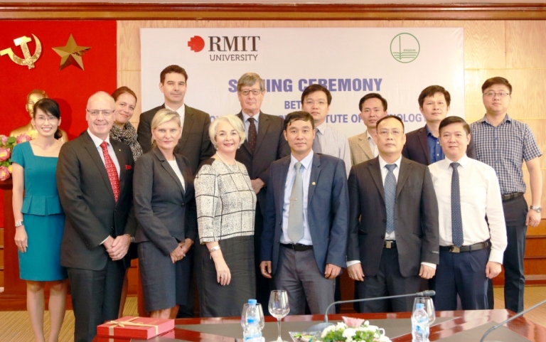 RMIT hợp tác nghiên cứu và đào tạo với Đại học Quốc gia Hà Nội