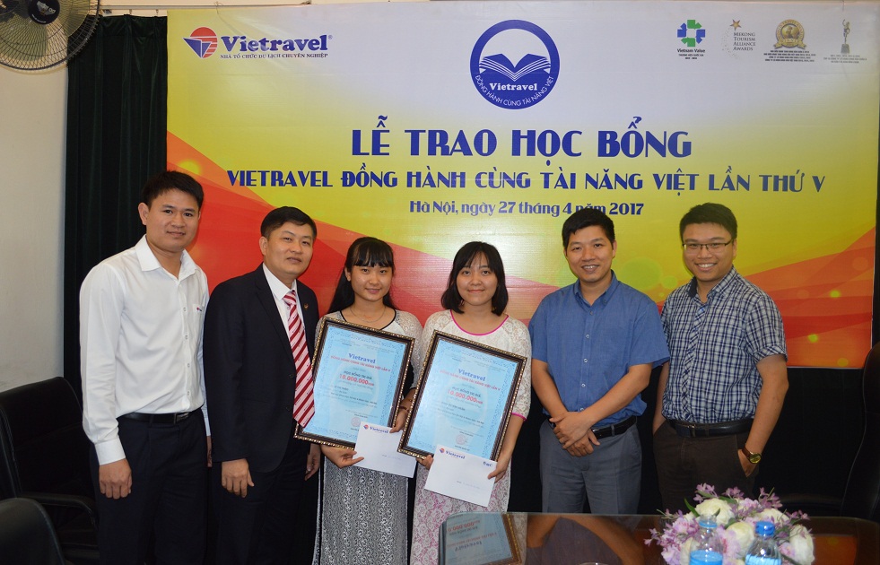 Lễ trao học bổng “Vietravel đồng hành cùng tài năng Việt” lần V - 2017 tại Hà Nội