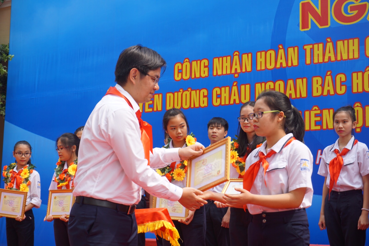 Tuyên dương Cháu ngoan Bác Hồ - Chủ nhân Thăng Long