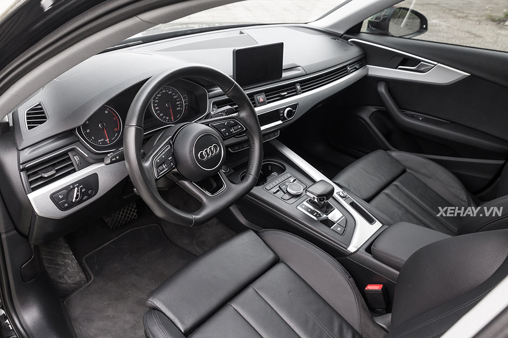[ĐÁNH GIÁ XE] Audi A4 đối đầu Mercedes-Benz C250 Exclusive - Phần 2: Nội thất
