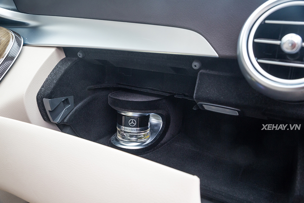 [ĐÁNH GIÁ XE] Audi A4 đối đầu Mercedes-Benz C250 Exclusive - Phần 2: Nội thất