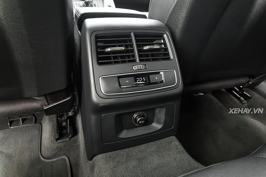 [ĐÁNH GIÁ XE] Audi A4 đối đầu Mercedes-Benz C250 Exclusive - Phần 2: Nội thất