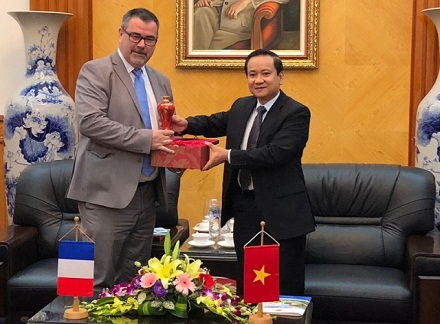 Hải Phòng hợp tác phát triển bảo vệ nguồn lợi thủy sản với Cộng hòa Pháp