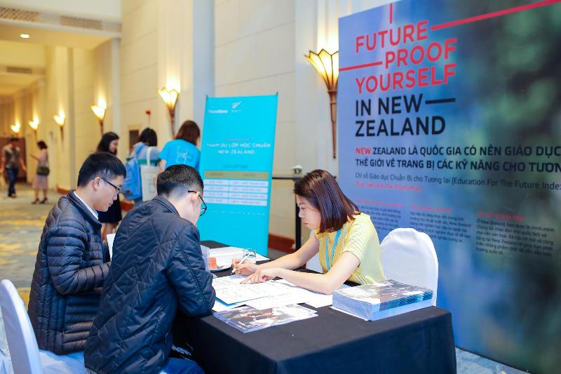 Phụ huynh và học sinh hào hứng với Triển lãm Giáo dục New Zealand 2018