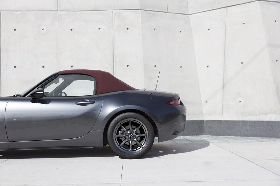 Mazda MX-5 Miata (ND2) 2019 sẽ ra mắt với công suất 181 mã lực và một vài cải tiến nhỏ