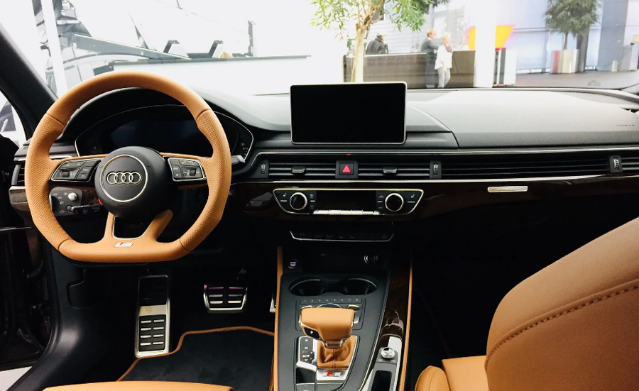 Ngắm Audi S4 2018 sau khi được cá nhân hóa với gói tùy chọn Exclusive