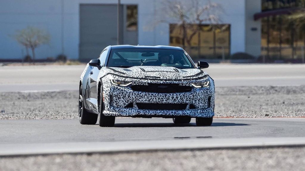 [VIDEO] Tận mắt chiêm ngưỡng Chevrolet Camaro SS 2019 ngoài đời thực