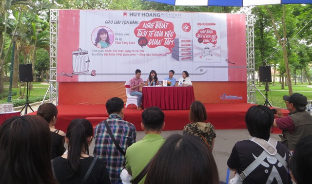 Ca sĩ Thái Thùy Linh: 
