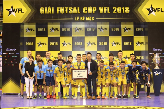Hanoi Buffaloes vô địch VFL đầy kịch tính