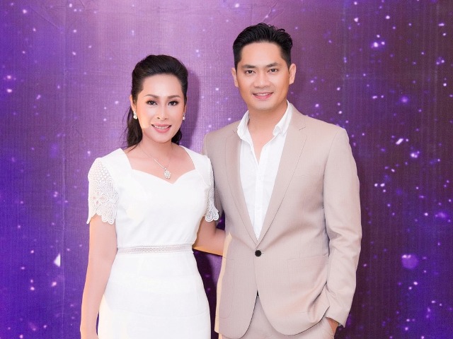 Hoa hậu Hạnh Lê rạng ngời bên Minh Luân tại tiệc mừng