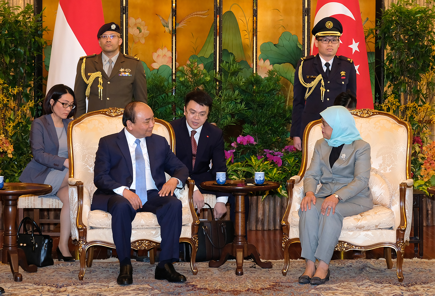 Thủ tướng Việt Nam, Singapore thống nhất tăng cường hợp tác quốc phòng, an ninh