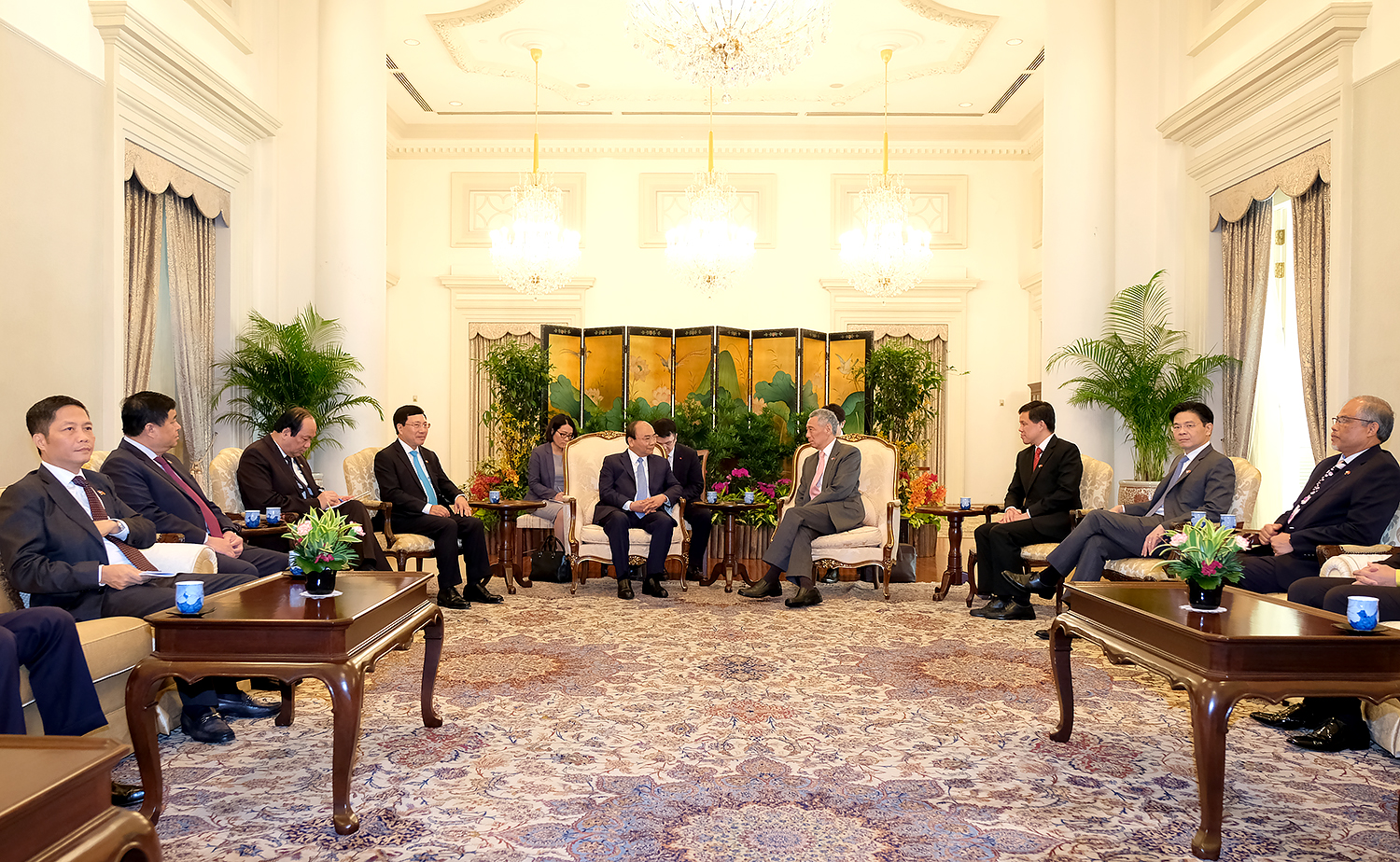 Thủ tướng Việt Nam, Singapore thống nhất tăng cường hợp tác quốc phòng, an ninh