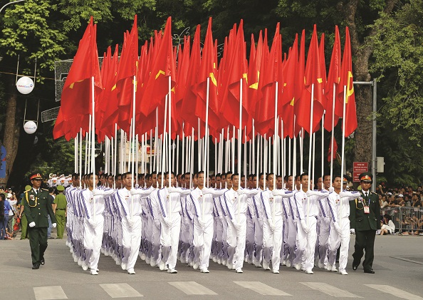 Niềm vui thống nhất ngập tràn trong tim mỗi người