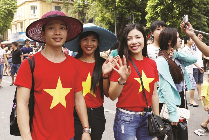 Niềm vui thống nhất ngập tràn trong tim mỗi người