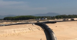 Bình Thuận: DRH Holdings sử dụng cát mặn để san lấp mặt bằng tại dự án Lạc Việt