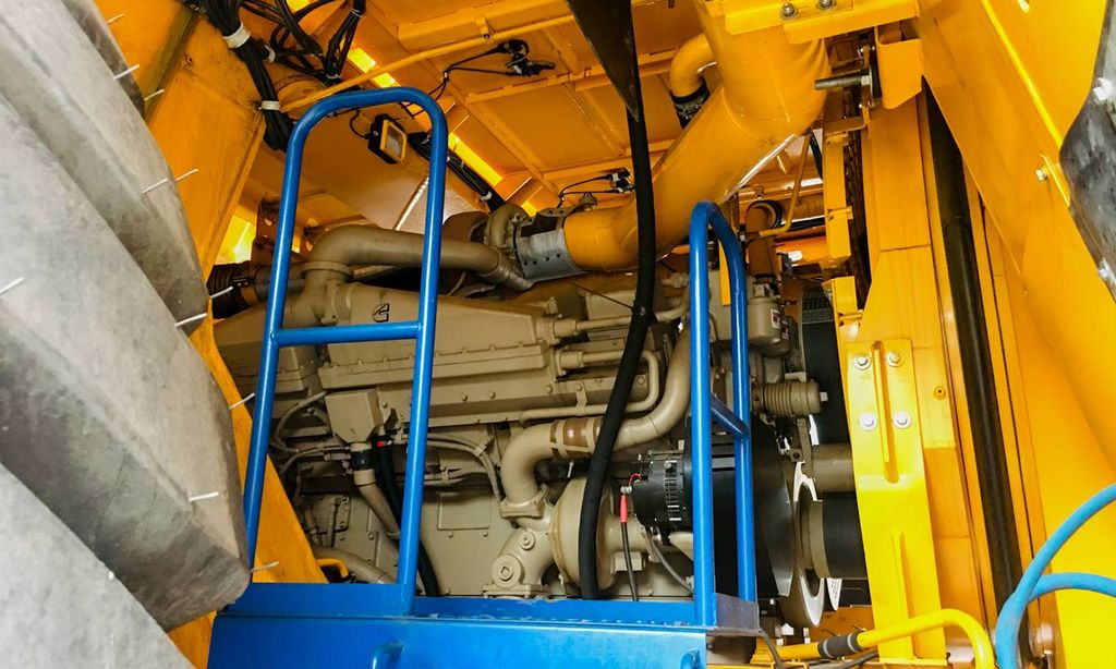 Siêu xe tải BELAZ-75131 đầu tiên cập bến Việt Nam, giá hơn 35 tỷ VNĐ
