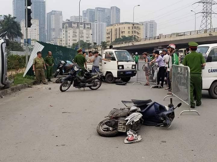 Danh tính nữ tài xế Mercedes đâm liên hoàn ở ngã tư Mai Dịch (Cầu Giấy, Hà Nội)