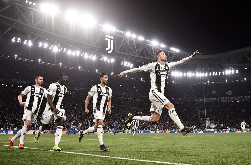 Ajax vs Juventus (2h 11/4): Lịch sử đối đầu nghiêng về ai?