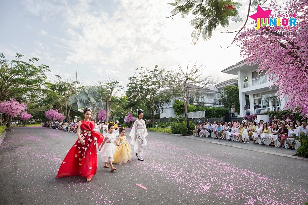 Đã mắt ngắm khu nghỉ dưỡng bên biển Mỹ An biến hóa thành sàn diễn thời trang độc đáo