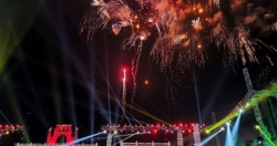 Lung linh pháo hoa chào mừng khai mạc Lễ hội Đền Hùng 2019