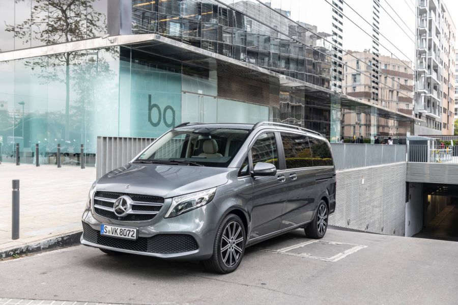 Mercedes V-Class 2019 - chiếc minivan sang trọng và đẳng cấp qua loạt ảnh chi tiết