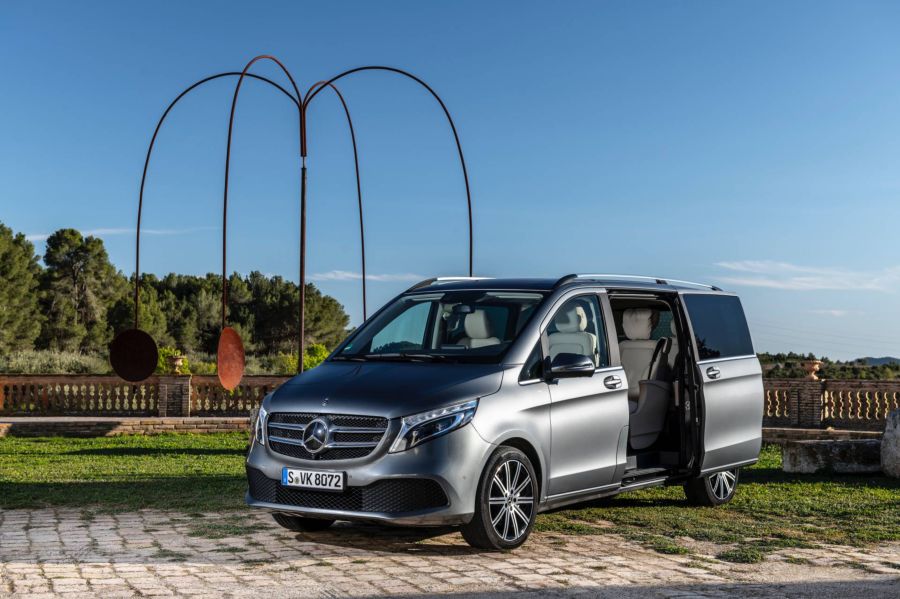Mercedes V-Class 2019 - chiếc minivan sang trọng và đẳng cấp qua loạt ảnh chi tiết