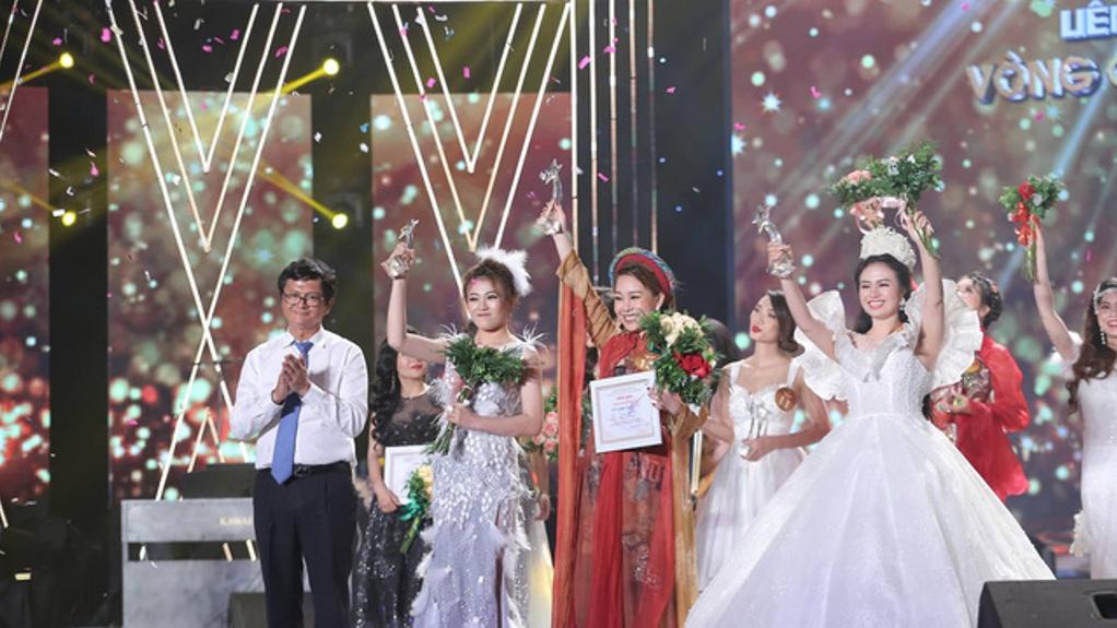 Hải Yến, Mai Thy, Thùy Dương xuất sắc giành vị trí quán quân đêm Chung kết Sao mai 2019