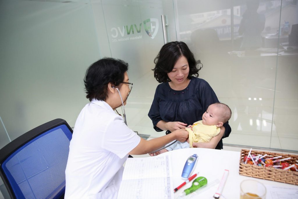 Sở Y tế TP HCM tăng cường kiểm soát hoạt động bảo quản và sử dụng vắc xin, sinh phẩm y tế
