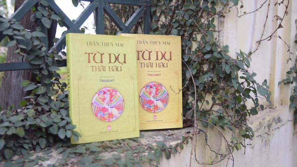 Ra mắt sách "Từ Dụ thái hậu" và giao lưu với nhà văn Trần Thùy Mai