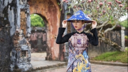Bộ sưu tập áo dài lấy cảm hứng từ mỹ thuật triều Nguyễn