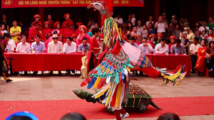 Nam thanh, nữ tú góp mặt với Lễ hội Đình Kim Liên