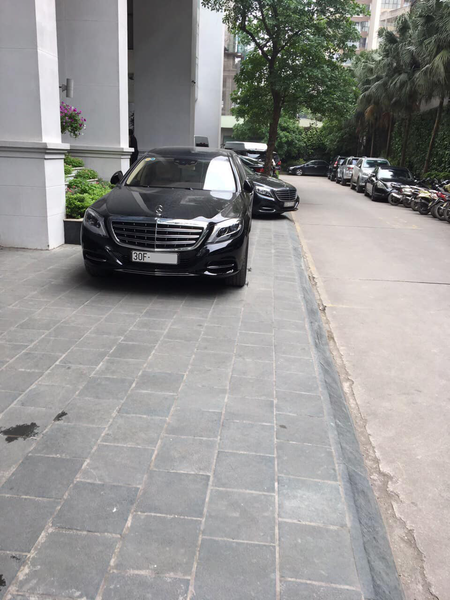 Mercedes-Maybach S600 Pullman của Chủ tịch tập đoàn FLC đã ra biển trắng