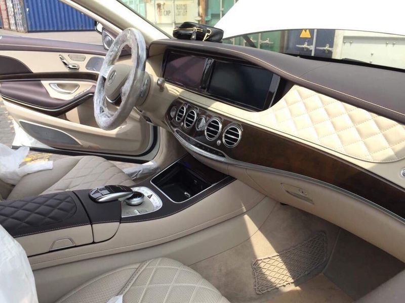 Mercedes-Maybach S600 Pullman của Chủ tịch tập đoàn FLC đã ra biển trắng