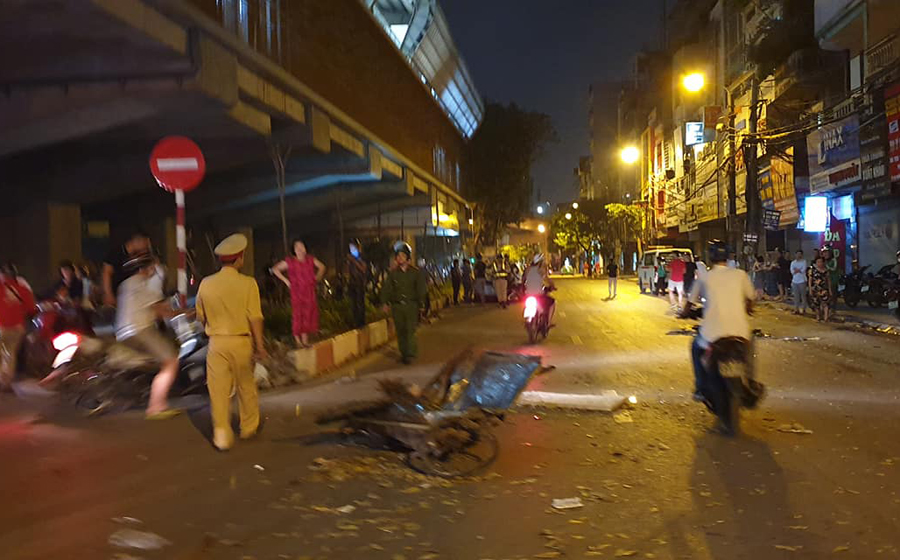 Hà Nội: Xe ô tô “điên” tai nạn liên hoàn khiến nữ công nhân quét rác tử vong
