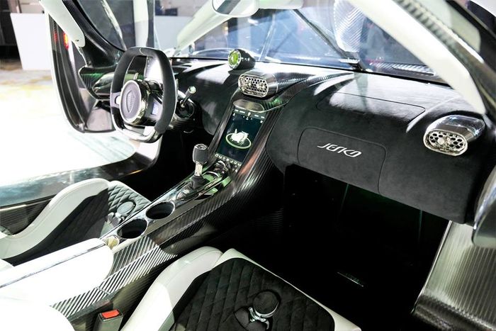 Nội thất siêu xe Koenigsegg Jesko