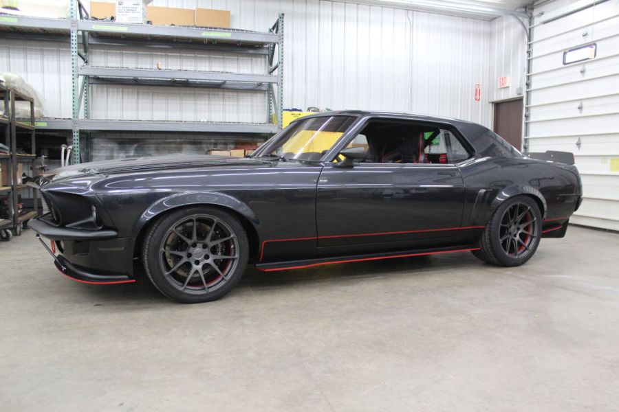 Mạnh 785 mã lực và có nội thất cực tương lai, bạn có tin đây là một chiếc Ford Mustang 1969 ?