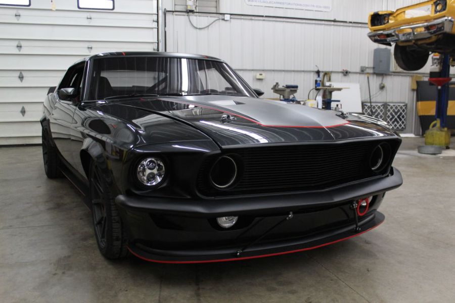 Mạnh 785 mã lực và có nội thất cực tương lai, bạn có tin đây là một chiếc Ford Mustang 1969 ?
