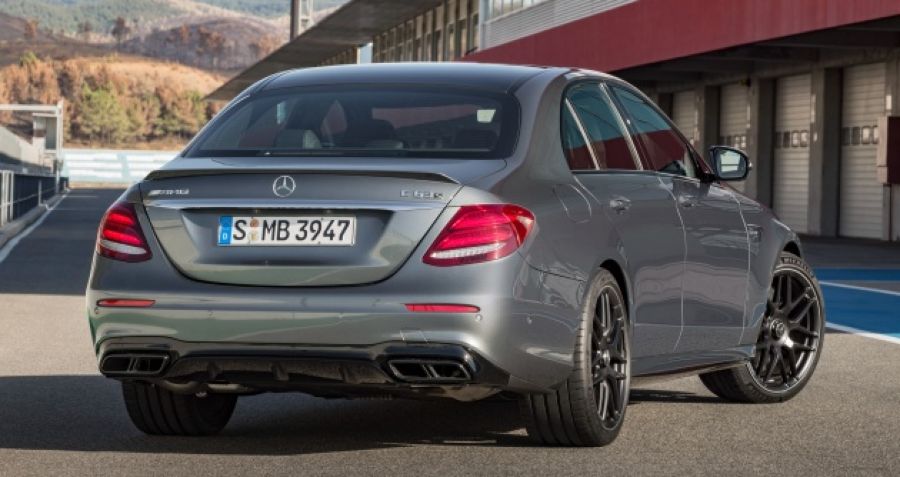 Tất cả các mẫu xe Mercedes-AMG tương lai đều được trang bị dẫn động AWD tiêu chuẩn ?