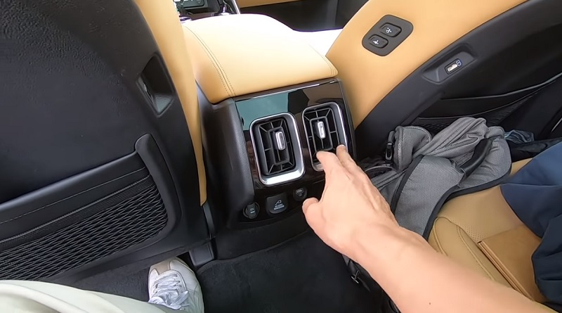 Đánh giá nhanh “hàng nóng” Kia Sorento 2021, chỉ chờ ngày về Việt Nam
