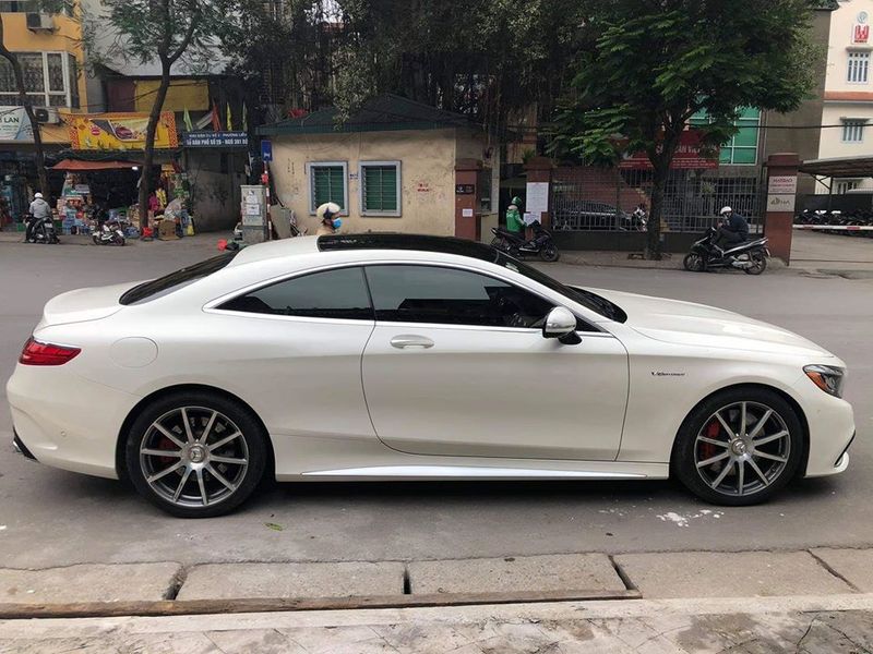 Mercedes-AMG S63 Coupe cũ rao bán với giá 6,3 tỷ VNĐ tại Hà Nội