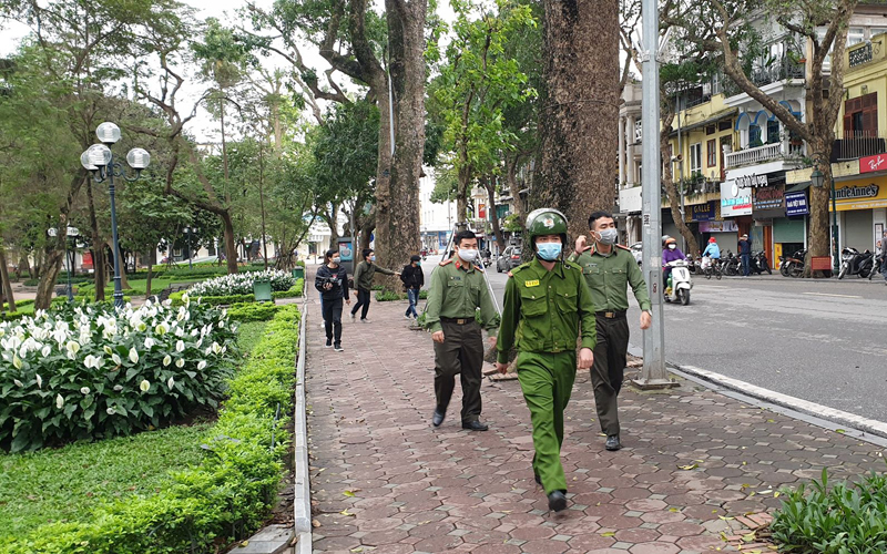 Hà Nội: Bám đường, bám chốt, quyết tâm chống dịch Covid-19 theo chỉ thị của Thủ tướng