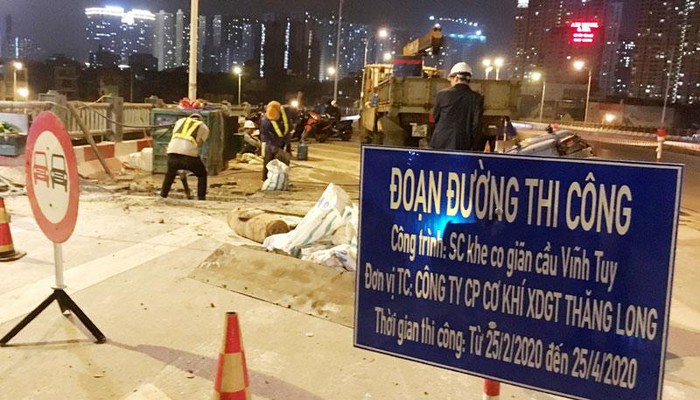 Ban Duy tu các công trình hạ tầng giao thông tổ chức thi công theo nhóm không quá 10 người